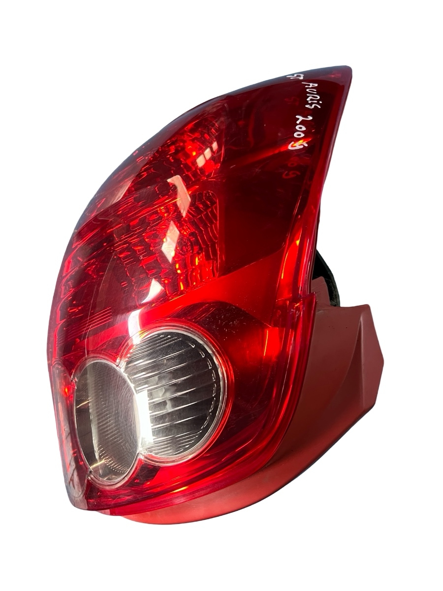 Lampa spate / Stop stanga TOYOTA AURIS TOURING SPORTS ADE18_, ZWE18_, ZRE18_ 2013 - >