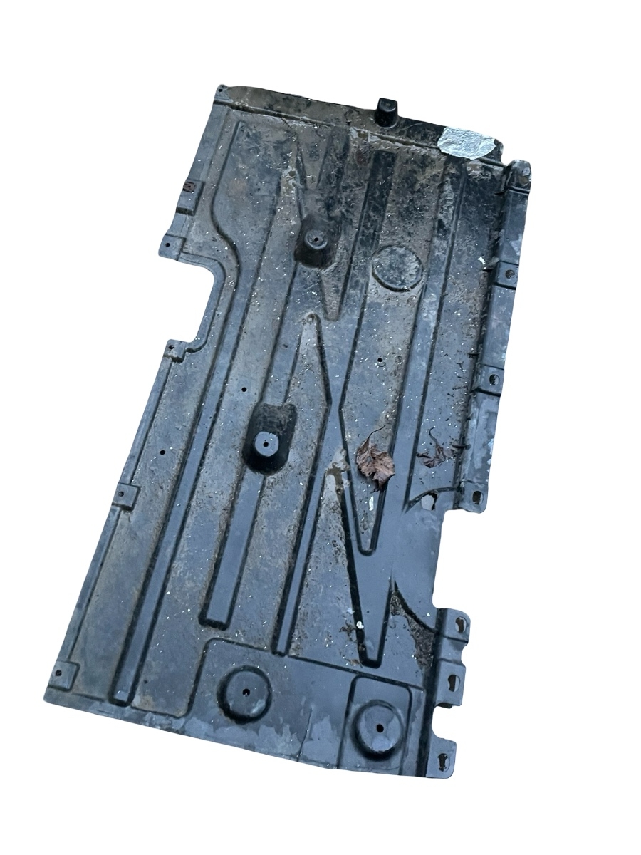 Scut de protectie motor stanga spate BMW X3 II F25 2010 - 2017