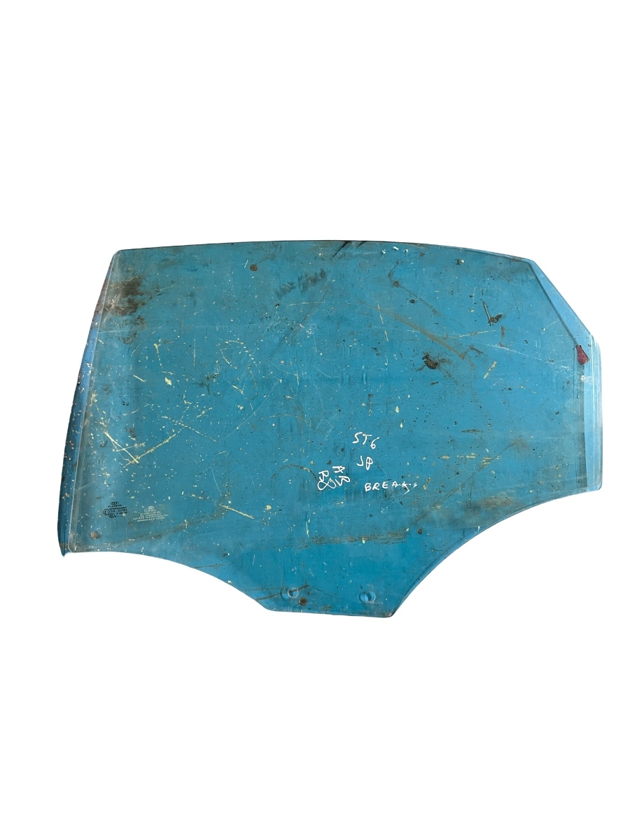 Geam portiera spate stanga AUDI A4 IV Avant 8K5, B8 2007 - 2015