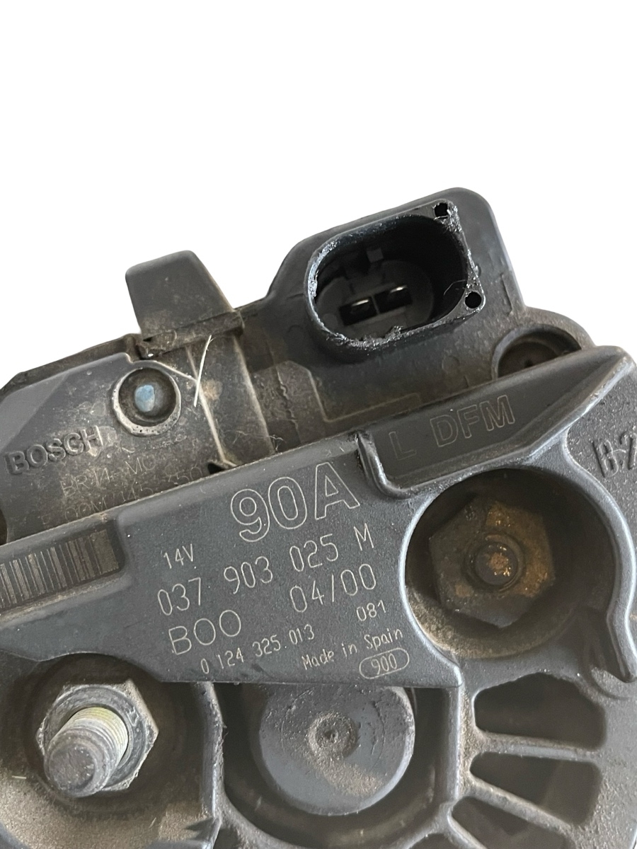Alternator VOLKSWAGEN POLO 6N1 1994 - 1999 037903025M – foto 3