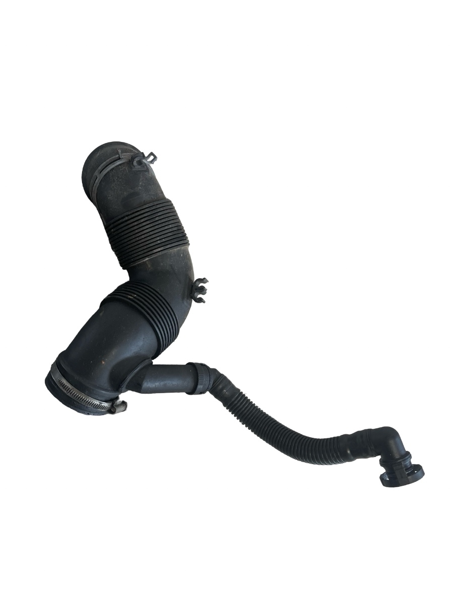 Furtun admisie aer + epurator VOLKSWAGEN TOURAN 1T3 2010 - 2015 1.6 TDI CAY 3C0129654M