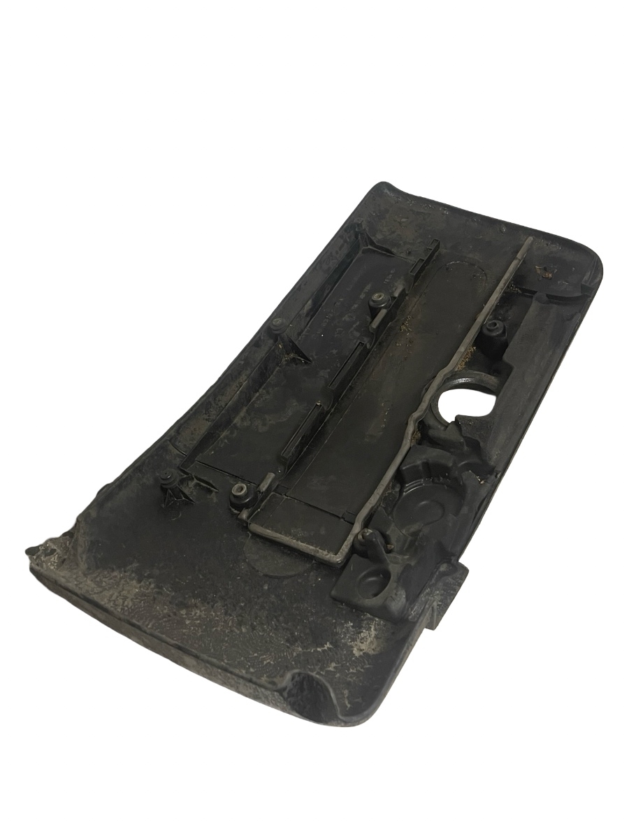 Capac motor (ornament) MERCEDES-BENZ M-CLASS W163 1998 - 2005 2.7ML A6120100267 – foto 2