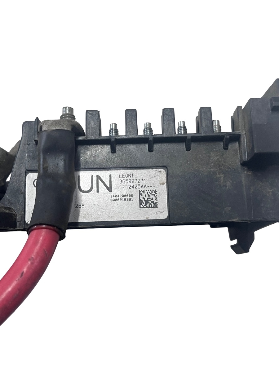 Borna baterie cu sigurante  OPEL ASTRA J  NOTCHBACK 2018 1.6I  - > 365927271 – foto 3