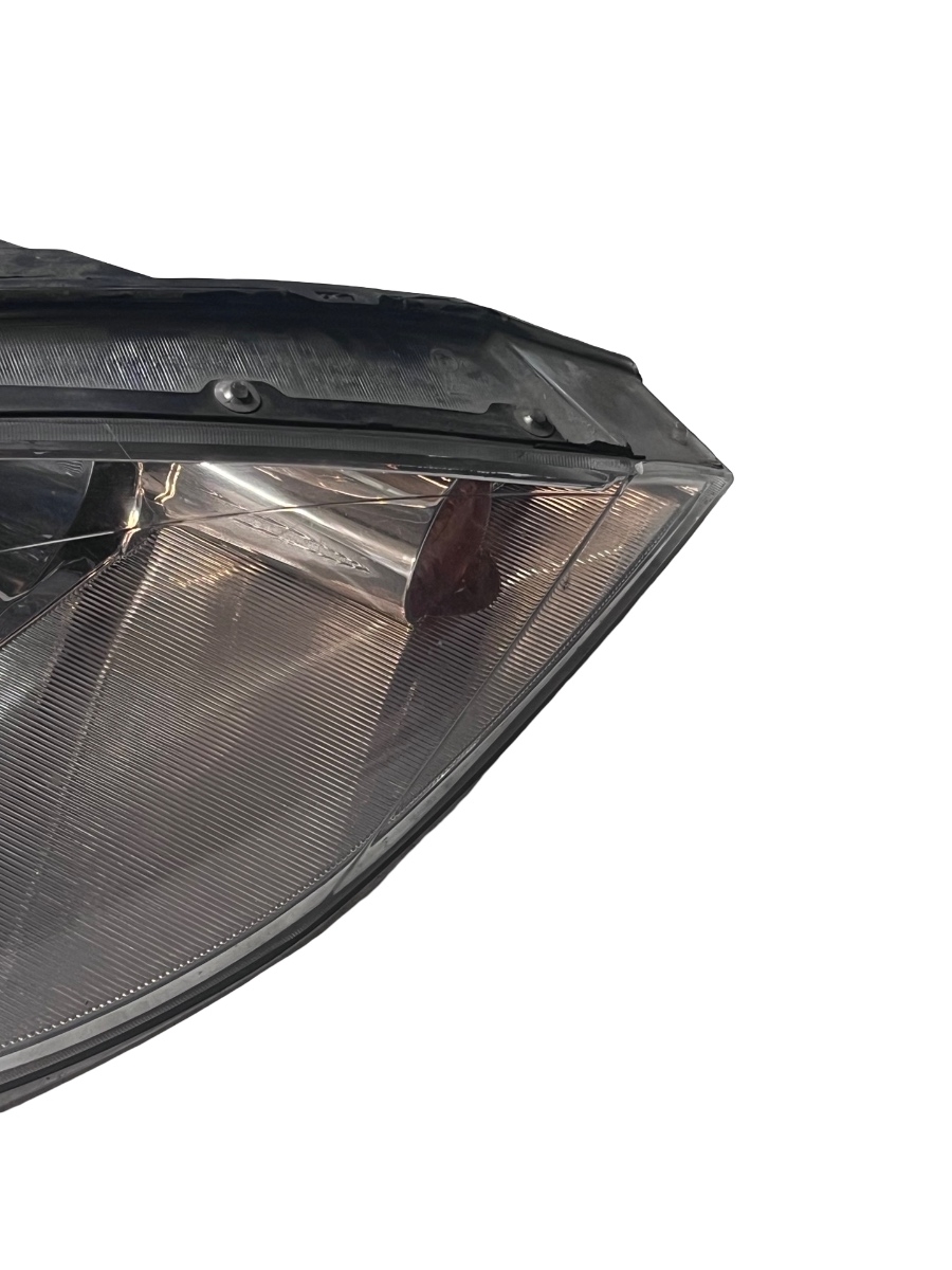 Far dreapta  FORD FOCUS 1  DNW 1999 - 2007 206347B – foto 7