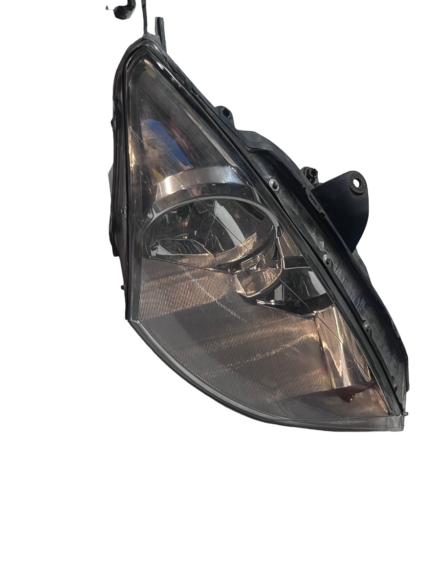 Far dreapta  FORD FOCUS 1  DNW 1999 - 2007 206347B
