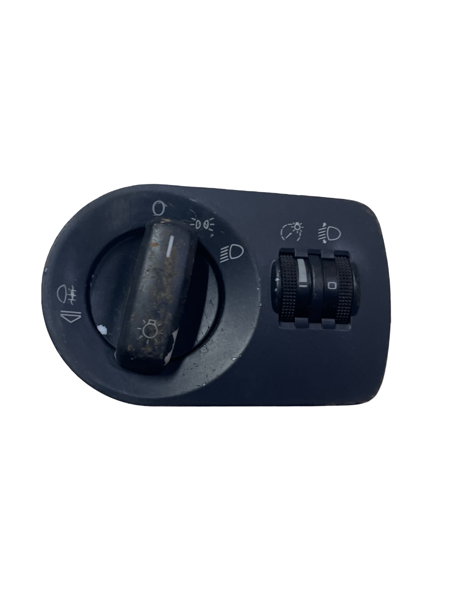 Bloc lumini AUDI A3 II 8P1 2003 - 2013 8P1941531N