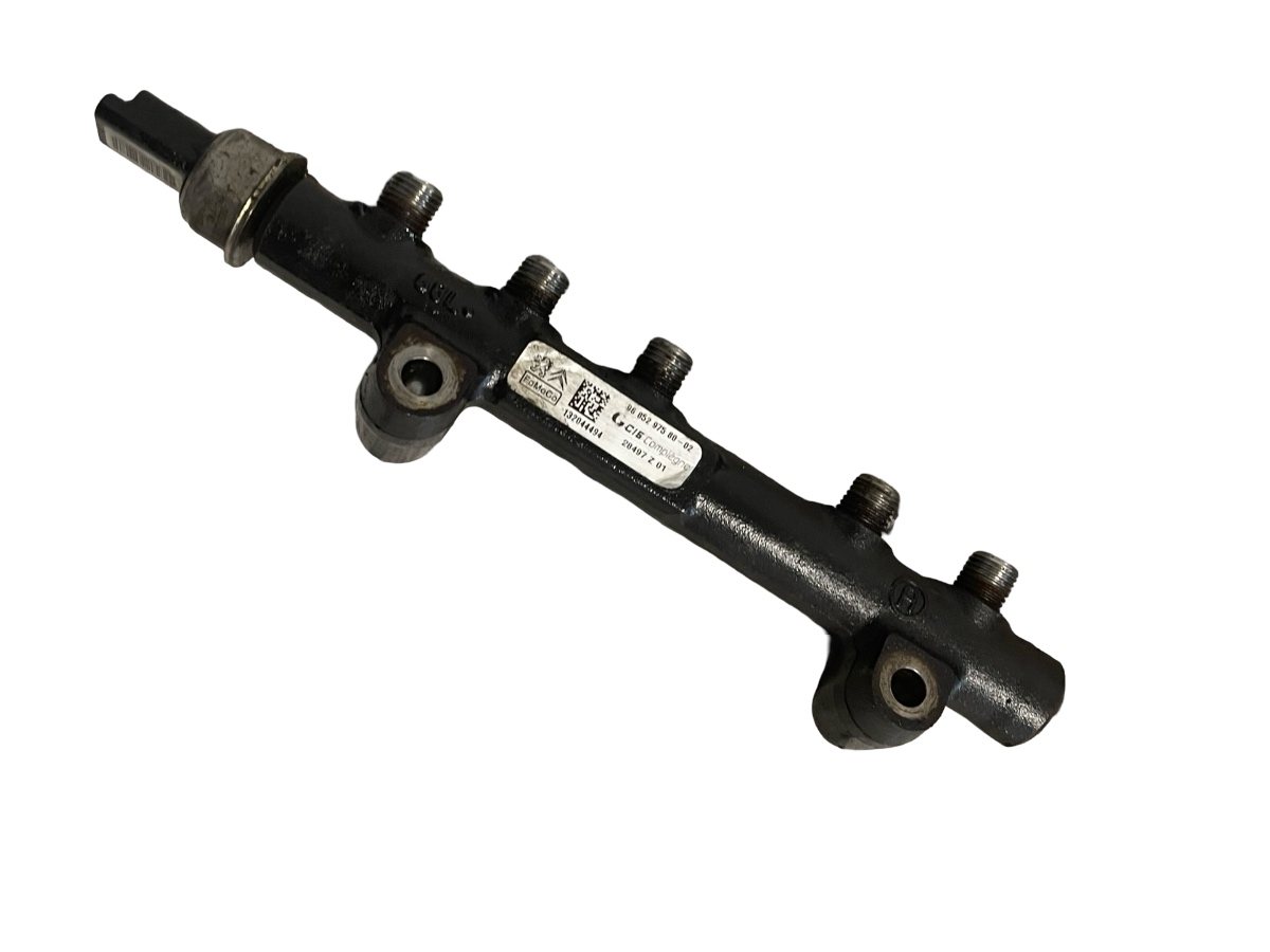 Rampa Injectoare VOLVO V40 Hatchback 525, 526 2012 - > 1.6 D2 D 4162 T 9685297580