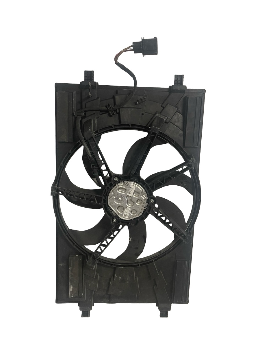 Electroventilator SKODA OCTAVIA III 5E3, NL3, NR3 2012 - > 2.0 TDI CKFC, CRMB, CYKA 5Q0121205S