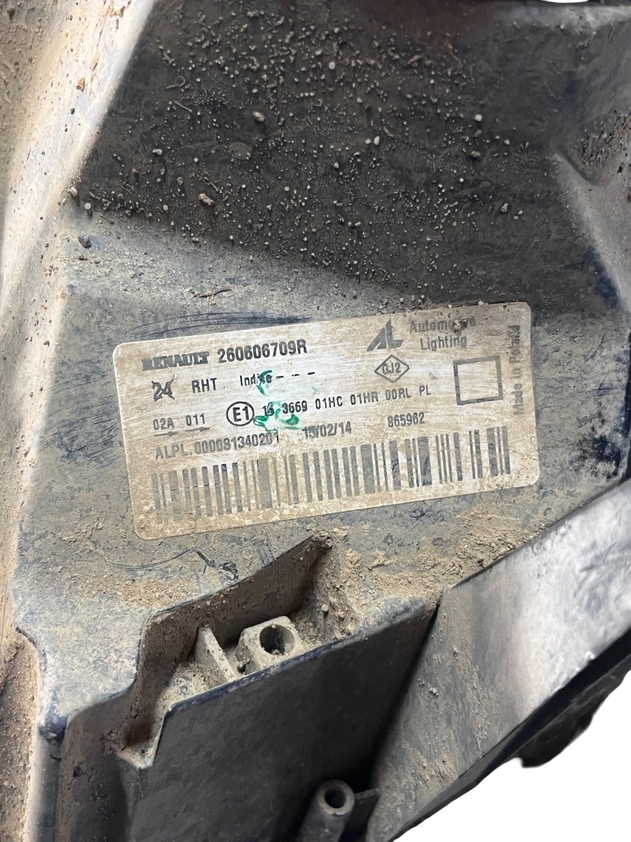 Far stanga DACIA DUSTER 2010 - > 260606709R defect-prafuit – foto 3