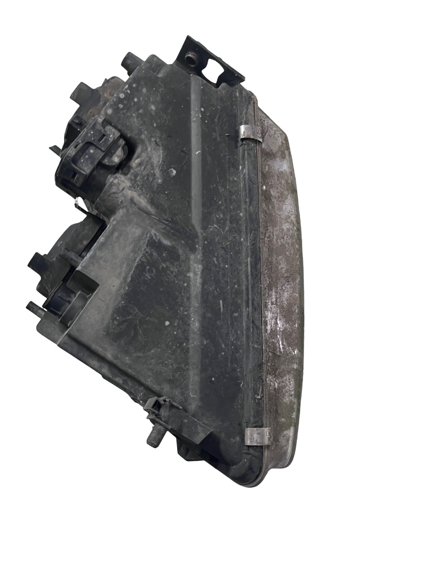 Far dreapta VOLKSWAGEN PASSAT 3B5 1997 - 2001 – foto 3