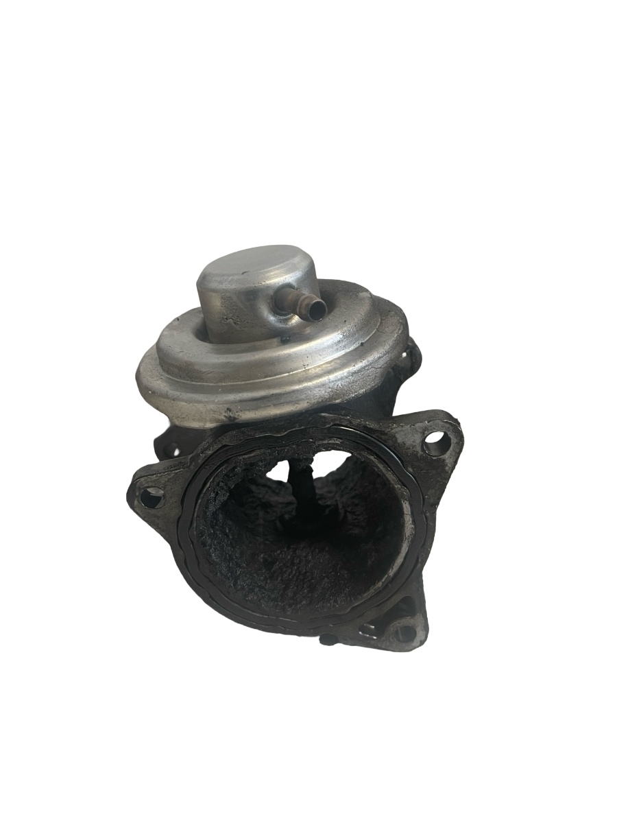 Supapa EGR VOLKSWAGEN PASSAT 3C2 2005 - 2010 2.0 TDI 16V BKP 038131501AF