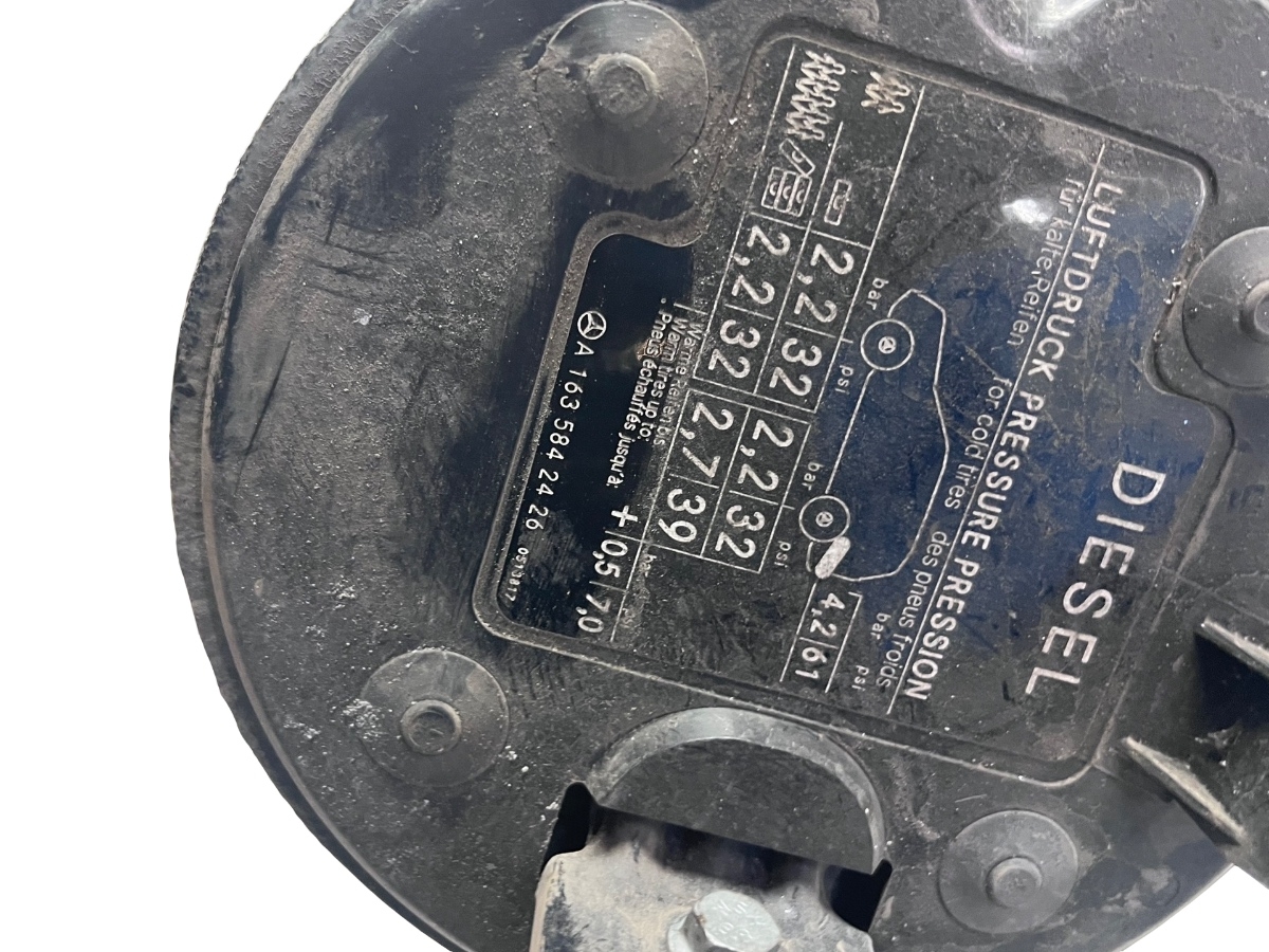 Capac rezervor combustibil MERCEDES-BENZ M-CLASS W163 1998 - 2005 A1635842426 ( capacul are rugina ) – foto 3