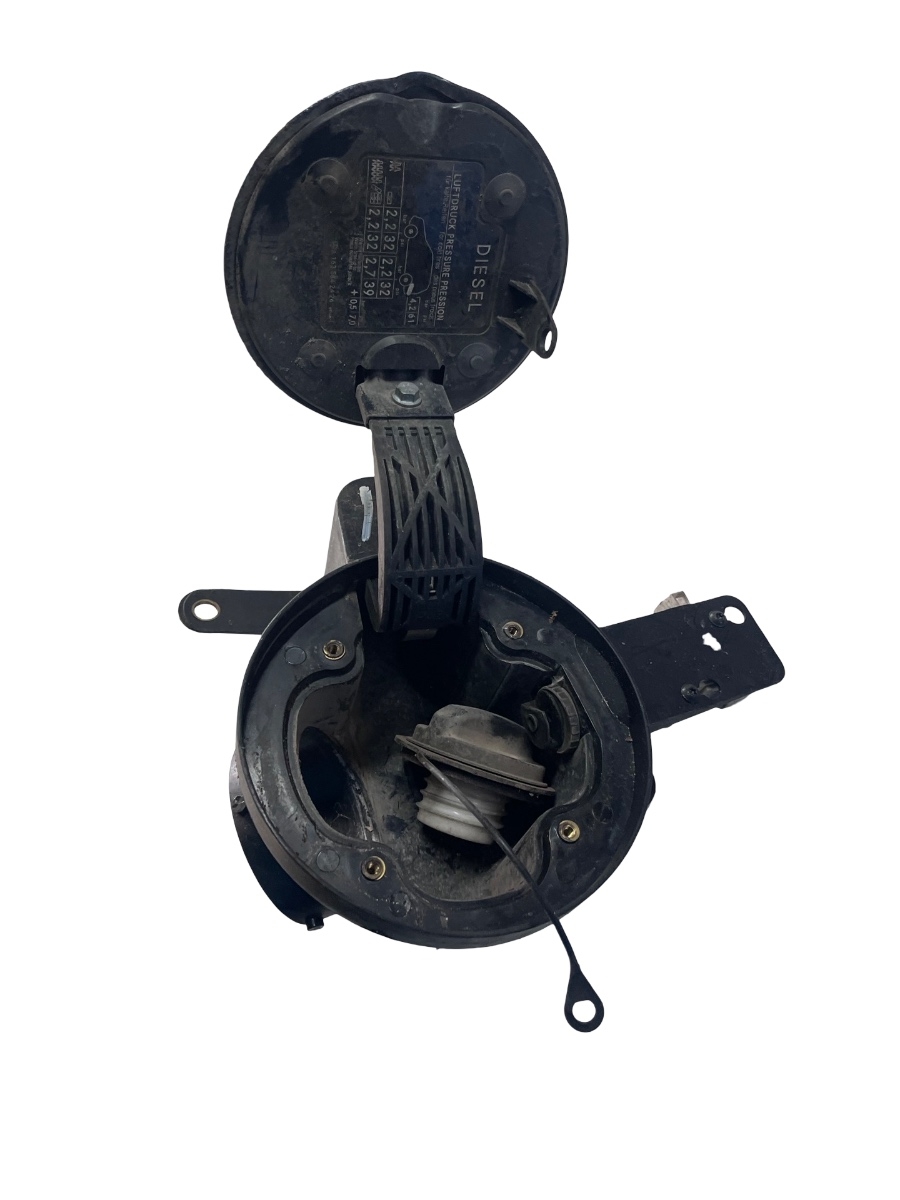Capac rezervor combustibil MERCEDES-BENZ M-CLASS W163 1998 - 2005 A1635842426 ( capacul are rugina ) – foto 2