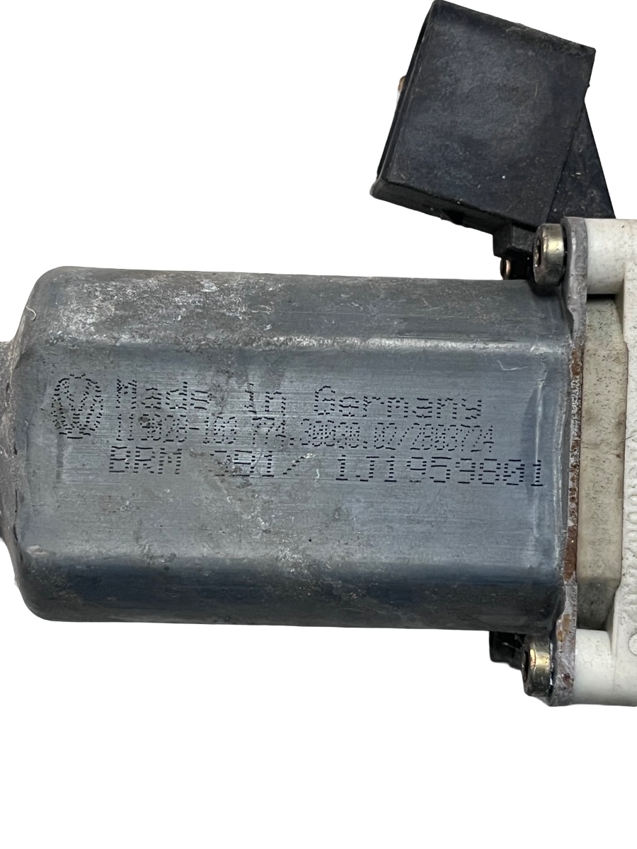 Motoras geam stanga fata VOLKSWAGEN PASSAT Estate 3B5 1997 - 2001 1J1959801 – foto 3
