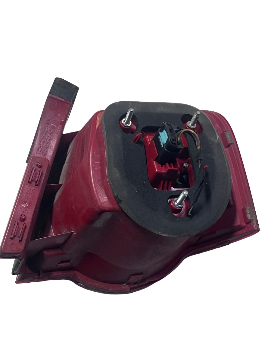Lampa spate / Stop stanga spate aripa VOLKSWAGEN PASSAT 3C2  Berlina 2005 - 2010 – foto 2