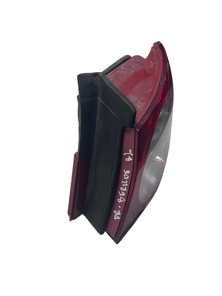 Lampa spate / Stop dreapta spate aripa VOLKSWAGEN PASSAT 3C2  Berlina 2005 - 2010 – foto 3