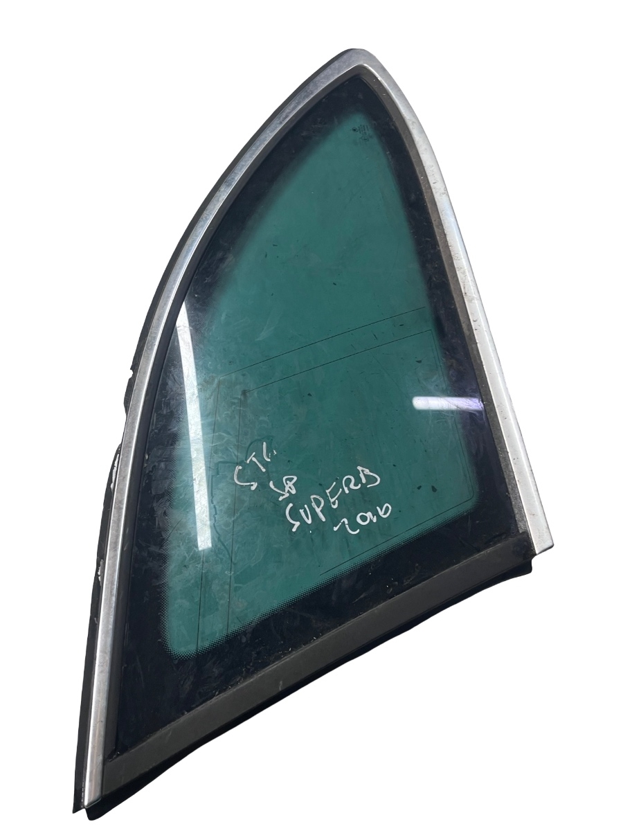 Geam fix stanga spate SKODA SUPERB 3T4 Break  2008 - 2015