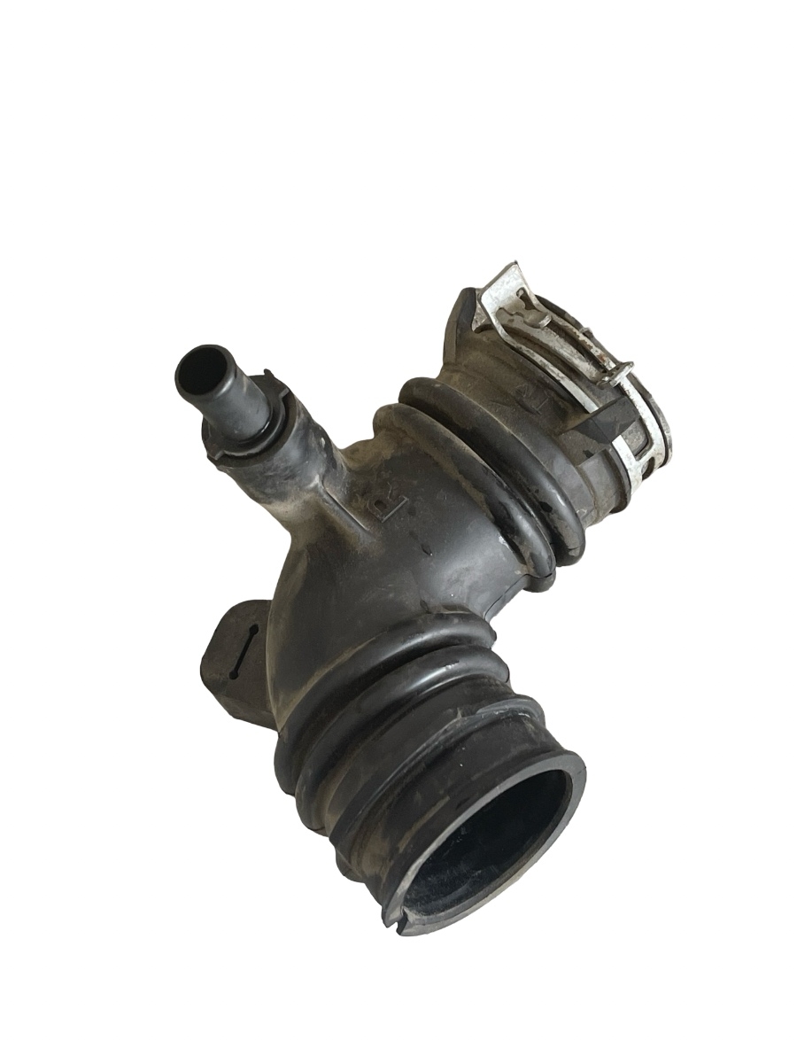 Furtun admisie aer TOYOTA YARIS _P13_ 2012 - > 1.3 VVTi 1NR-FE 17880-0Y030