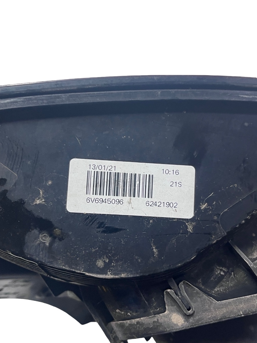Lampa spate / Stop dreapta spate SKODA FABIA III Facelifit  NJ5 2022  - > 6V6945096 (Crapat , vezi foto ) – foto 2