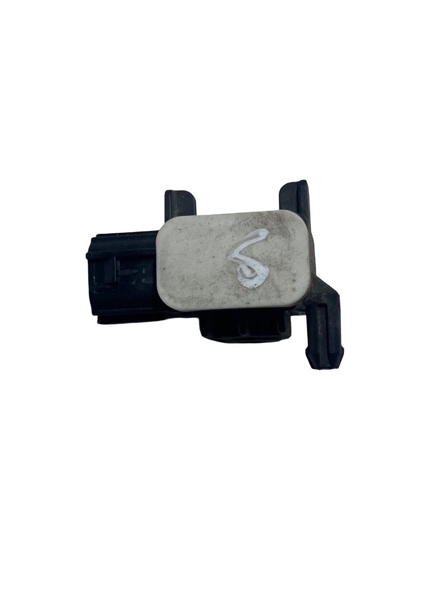 Senzor de impact airbag stanga fata MITSUBISHI OUTLANDER III GG_W, GF_W, ZJ 2012 - > 8651A166