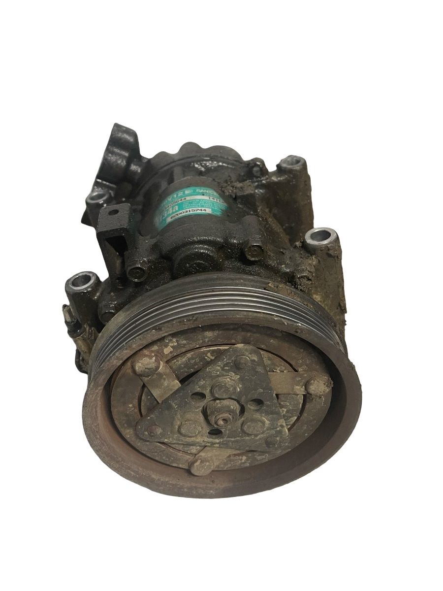 Compresor  AC RENAULT Symbol I [ 1998 - 2008 ] 1.4i 55kw 8200315744