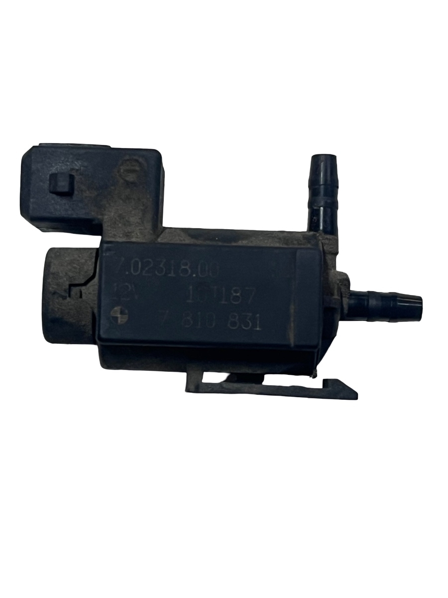 Supapa vacuum BMW X1 I E84 2009 - 2015 2.0 sDrive 18 d N47 D20 C 70231800