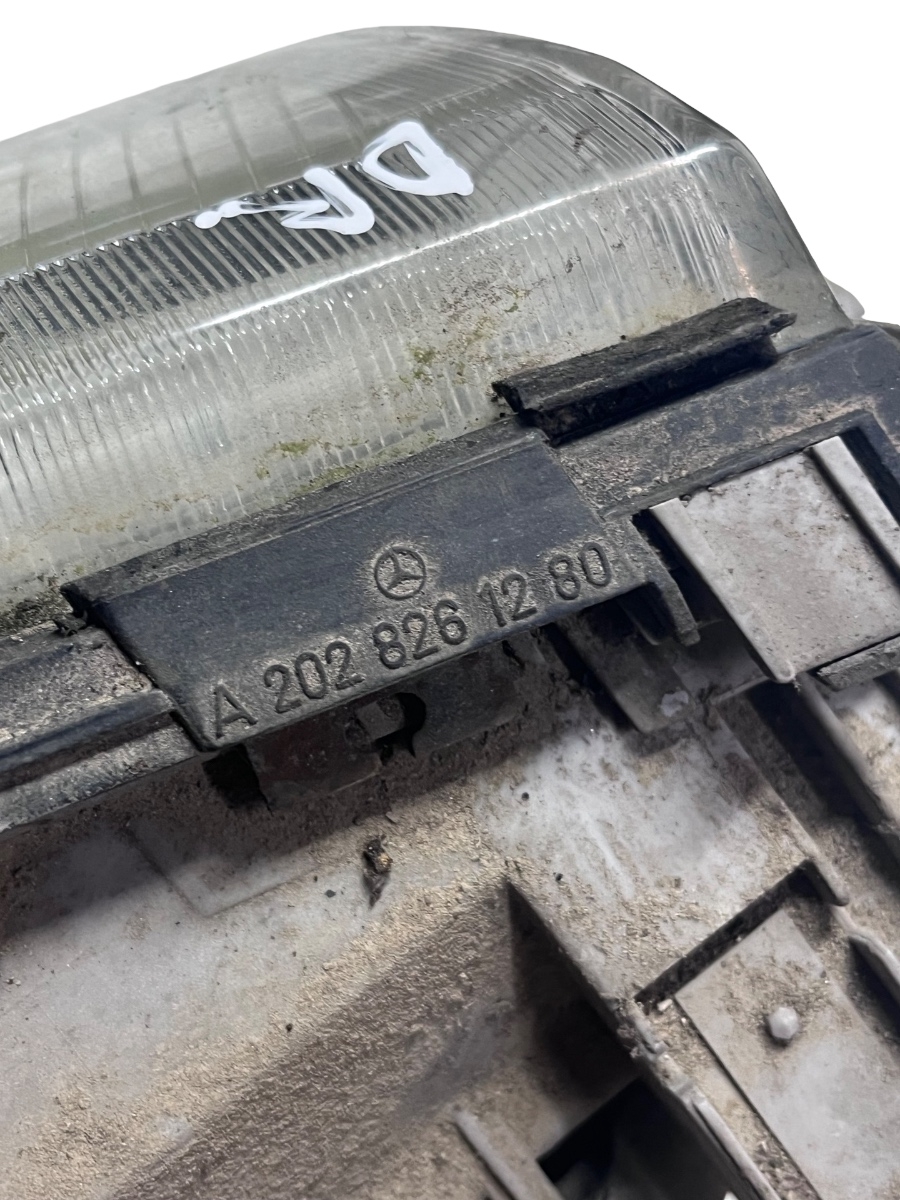 Far dreapta fata MERCEDES-BENZ C-CLASS W202 1993 - 2000 A2028261280 – foto 4