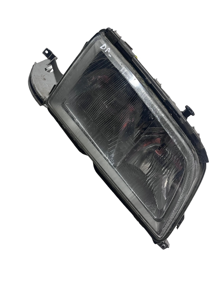 Far dreapta fata MERCEDES-BENZ C-CLASS W202 1993 - 2000 A2028261280
