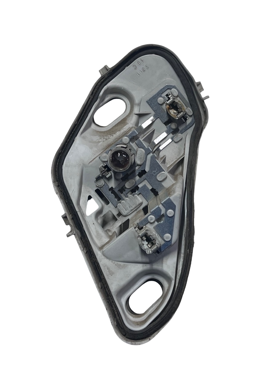 Soclu stop dreapta spate OPEL MERIVA B S10 2010 - 2017 21632201