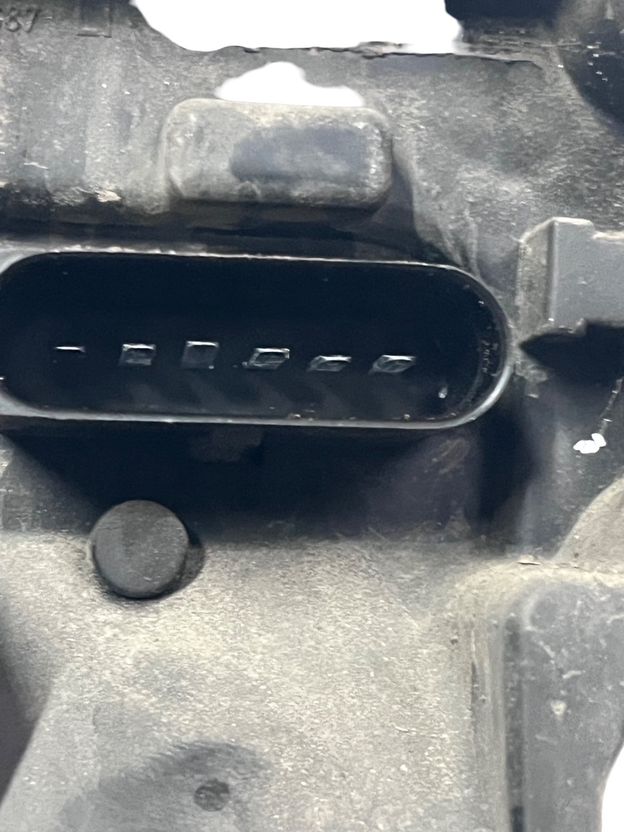 Soclu stop stanga spate VOLKSWAGEN TOURAN Facelift 1T1, 1T2 2003 - 2010 – foto 3