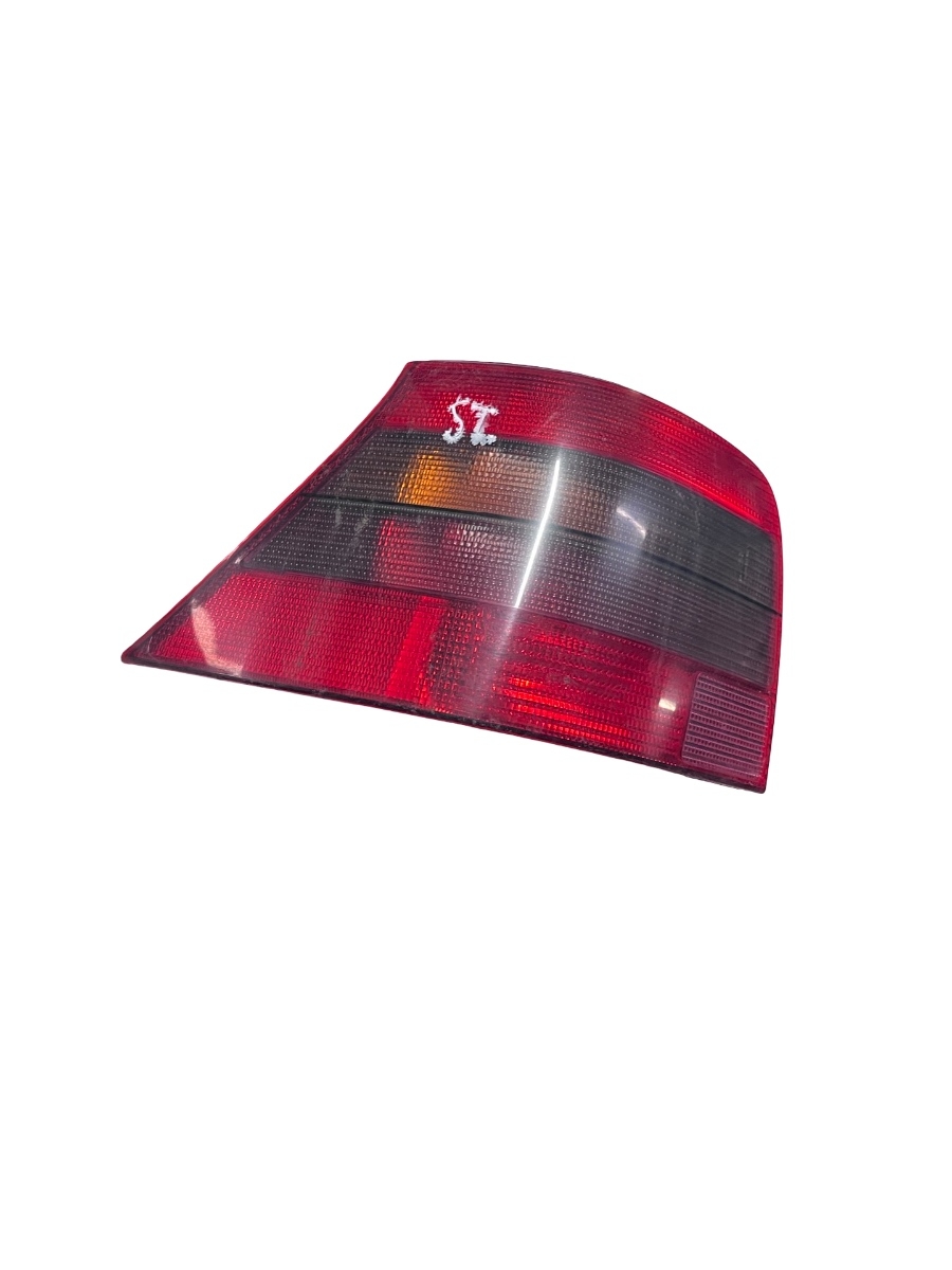 Lampa spate / Stop stanga spate VOLKSWAGEN GOLF IV 1J1 1997 - 2007
