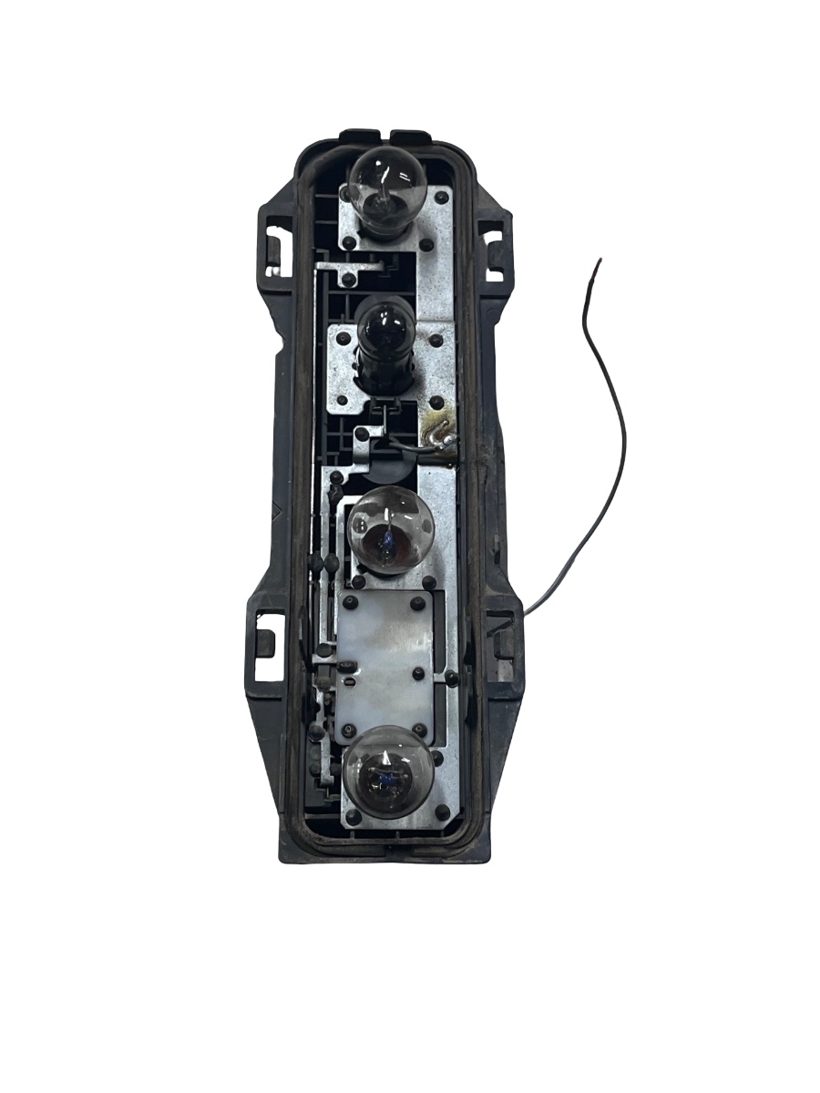 Soclu stop dreapta spate PEUGEOT 307 SW 3E_, 3H_ 2002 - 2009 89026198