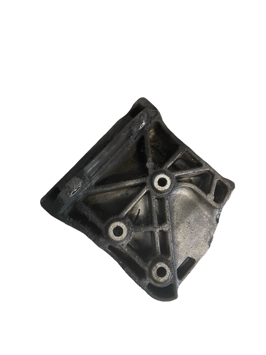 Suport compresor AC BMW 5 E60 2001 - 2010 2.0 520 d M47 D20 (204D4) 7796395