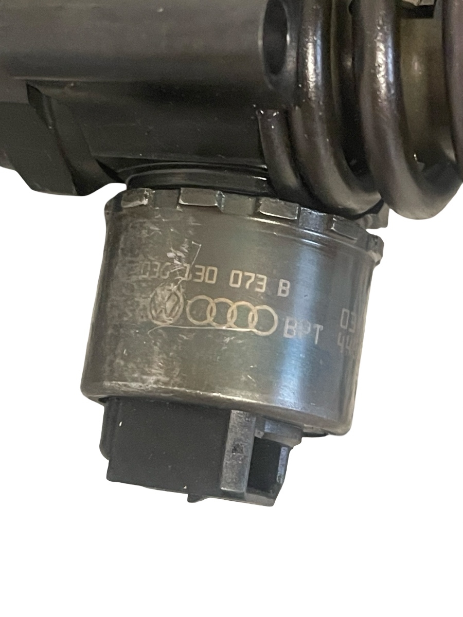 Injector combustibil VOLKSWAGEN GOLF V 1K1 2003 - 2009 2.0 TDI 16V BKD 03G130073B – foto 2