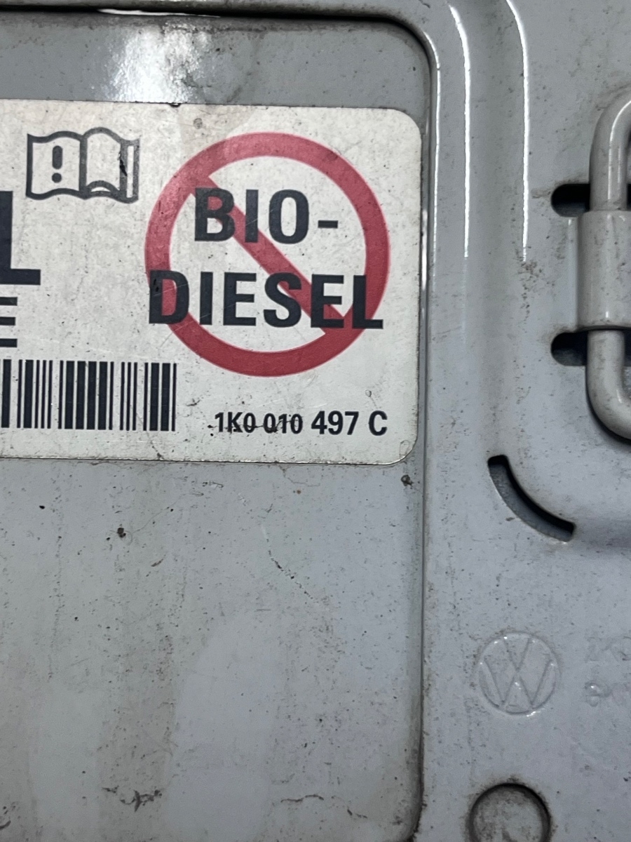Capac rezervor combustibil + BUSON VOLKSWAGEN CADDY IV Box SAA, SAH 2015 - > 1K0010497C – foto 3