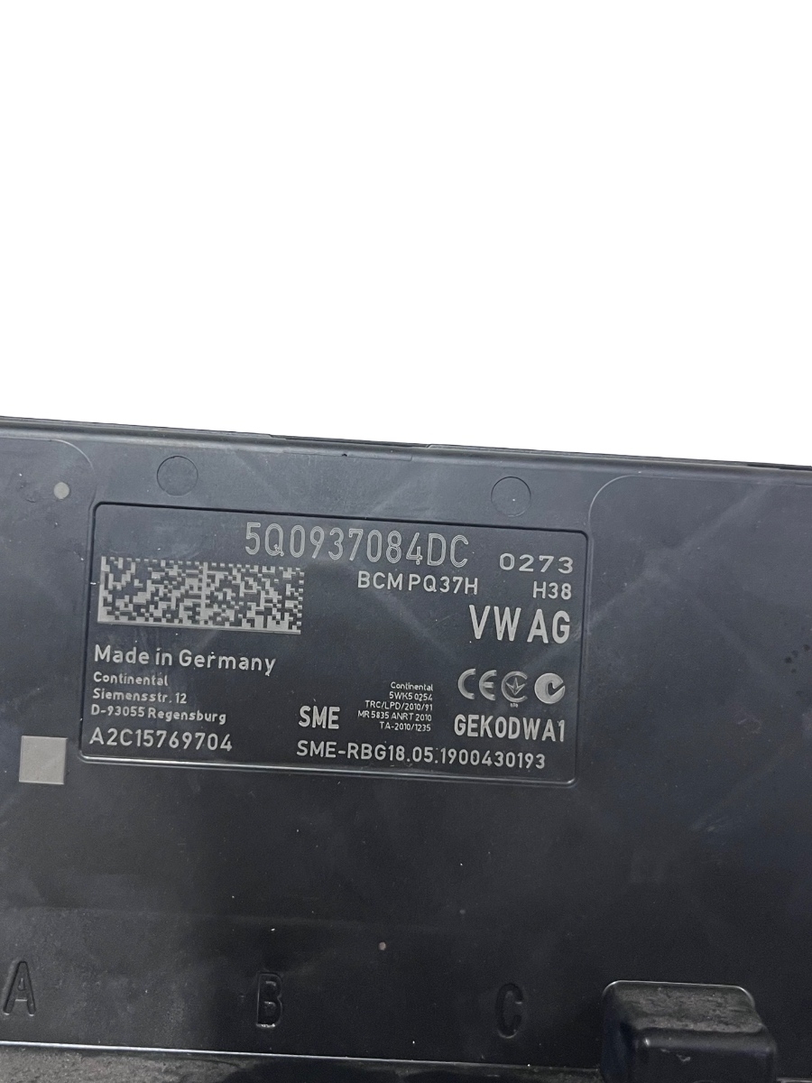Modul de confort VOLKSWAGEN Tiguan II Facelift [ 2020 - 2024 ] 5Q0937084DC – foto 3