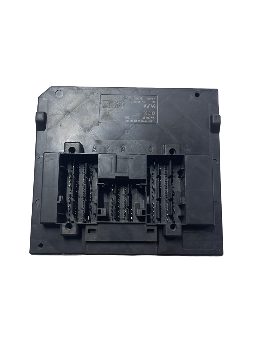Modul de confort VOLKSWAGEN Tiguan II Facelift [ 2020 - 2024 ] 5Q0937084DC