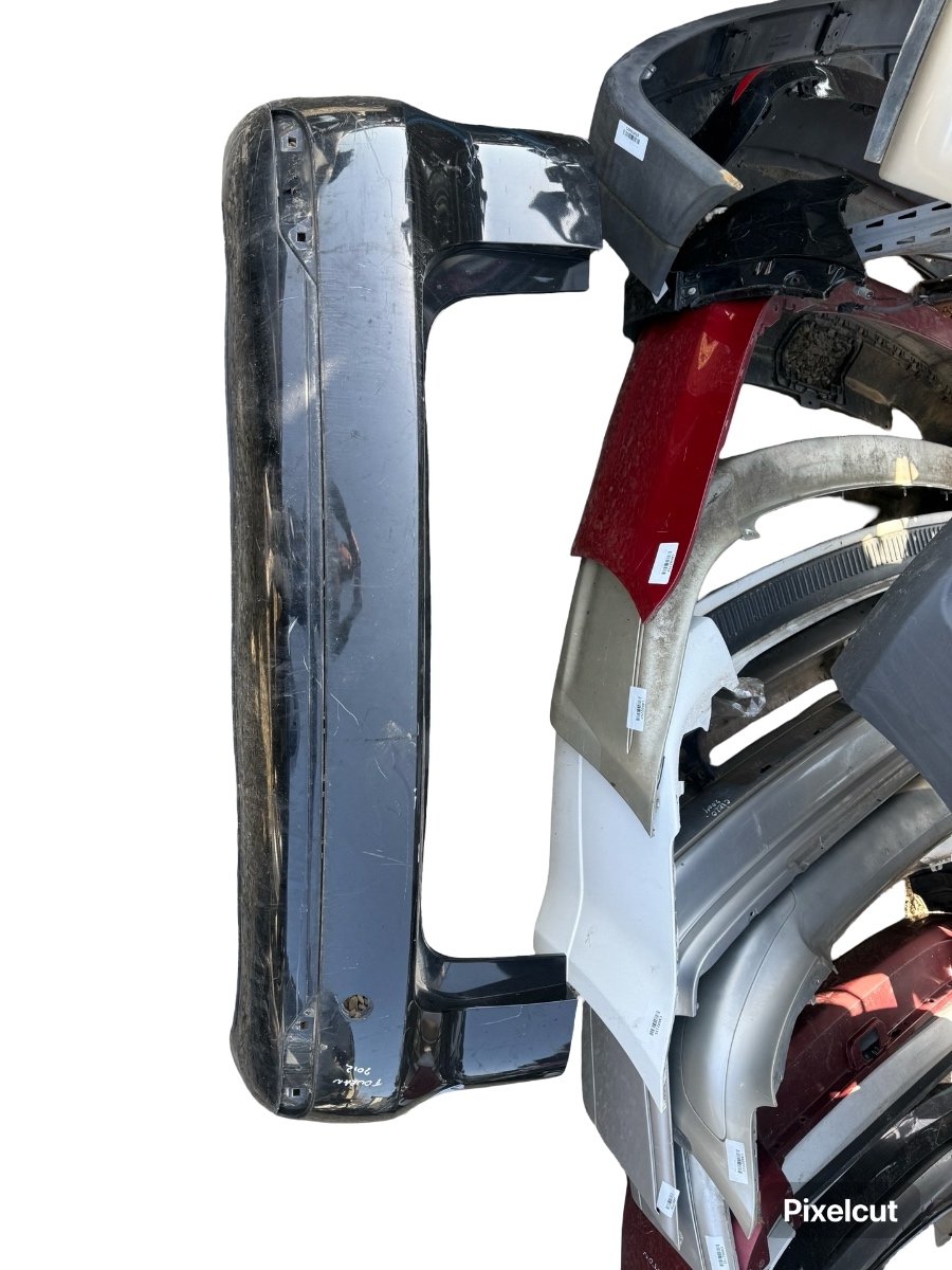 Bara spate VOLKSWAGEN TOURAN 1T3 2010 - 2015 cu defect