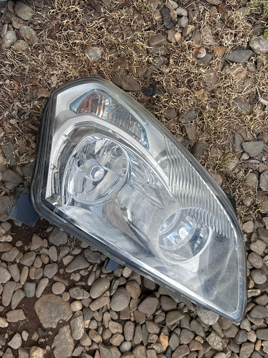 Far dreapta fata NISSAN QASHQAI / QASHQAI +2 I J10, JJ10 2006 - 2014 26010JD91B ( O prindere rupta ) – foto 10