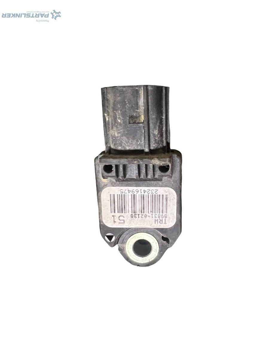Senzor de impact airbag TOYOTA AVENSIS Saloon _T25_ 2003 - 2008 8983102130